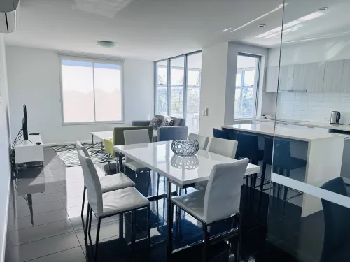 Oaks Brisbane Woolloongabba Suites Photos