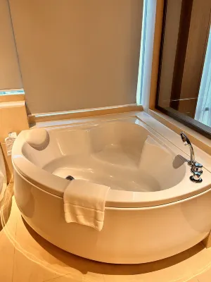 Sivatel Bangkok Hotel Rooms Photos