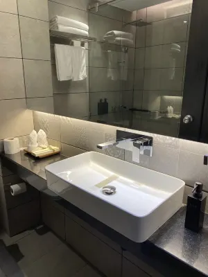 GLOW PARK HOTEL Grand Royal Palace Rooms Photos