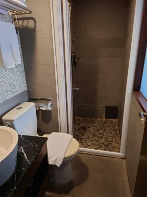 The Galerie Hotel Rooms Photos
