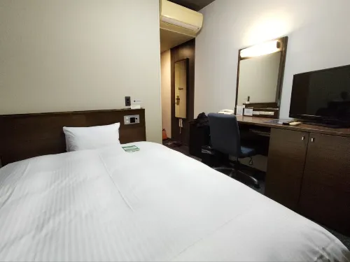 Hotel Route-Inn Gifuhashima Ekimae Camere Photos