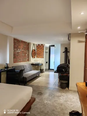 38PC Boutique Hotel Rooms Photos