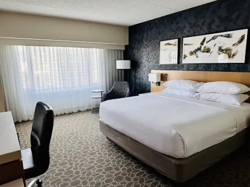 Delta Hotels Calgary Downtown Rooms Photos