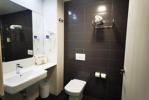 B&B Hotel Barcelona Viladecans Zimmer Photos