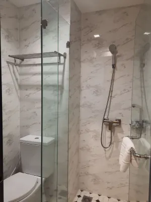 Khaosan Palace Hotel Rooms Photos