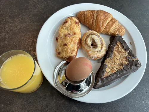 Vienna House Easy by Wyndham Frankfurt Airport Makanan Photos
