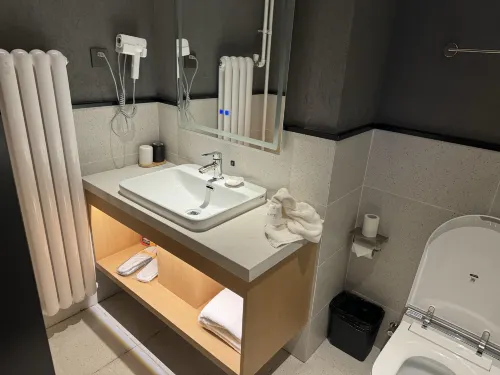 Floral Hotel·Heyuan Courtyard Light Luxury Hotel (Beijing Normal University Jishuitan Branch) Rooms Photos