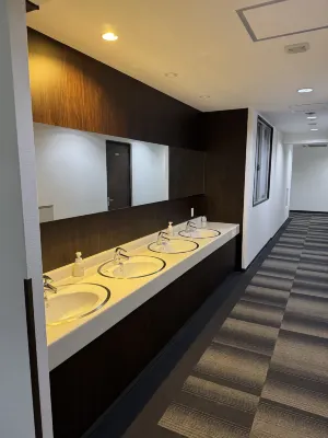 Hotel Shin-Imamiya Kamar Photos