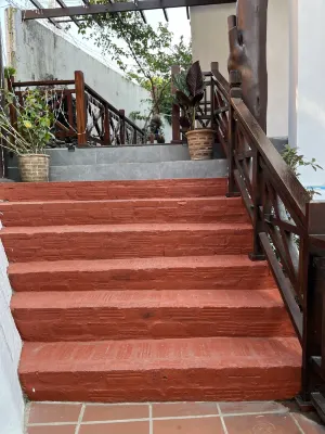 We House Guest House Area Publik Photos