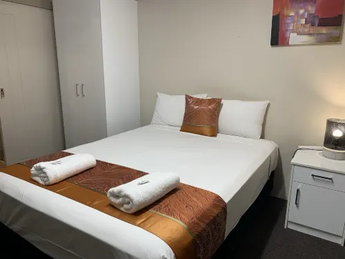Kalua Motel Rooms Photos