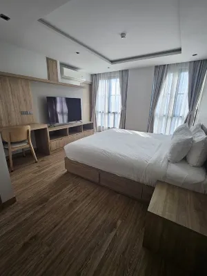Leon Lasalle Hotel and Residences Camere Photos