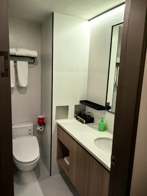 Langhui Executive Apartment (Shenzhen Nanshan Metro Station Raffles Square) Rooms Photos