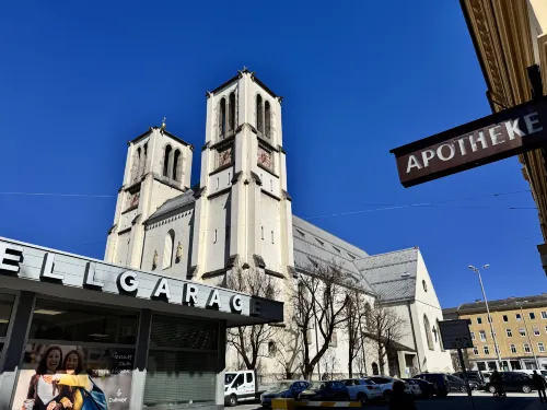 IntercityHotel Wien Photos