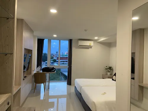Bear’S Den Hotel Pattaya Chambres Photos