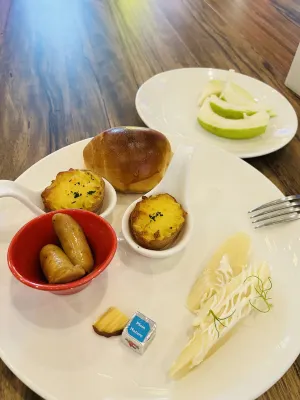 Freedom Design Hotel Dining Photos