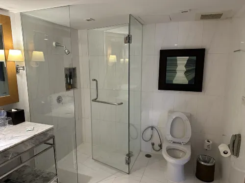 Lebua at State Tower Rooms Photos
