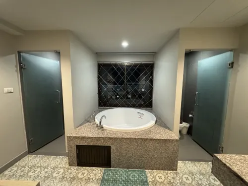 Recenta Suite Phuket Suanluang Camere Photos