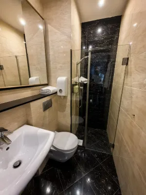 V Hotel Lavender Kamar Photos