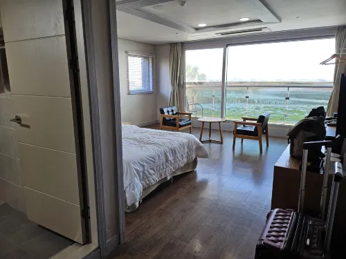 Hotel Aroha Rooms Photos