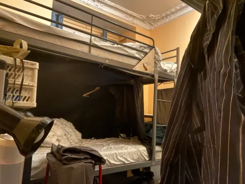Happy Go Lucky Hotel + Hostel Chambres Photos