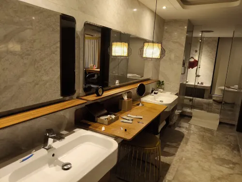 the Lotus Hotel Kamar Photos