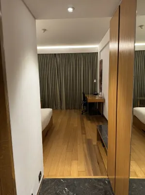 Vivanta Chennai IT Expressway OMR Rooms Photos