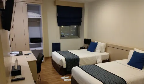 Holly Hotel Myanmar Camere Photos