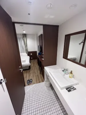 Zonk Hotel Hakata Zimmer Photos