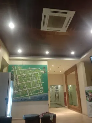 Whiz Hotel Malioboro Yogyakarta Area Publik Photos