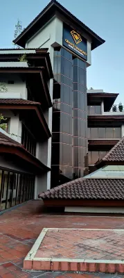 Grand Diamond Hotel Yogyakarta (Formerly Grand Quality Hotel) Eksterior Photos