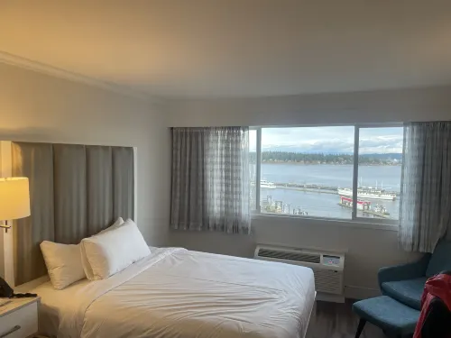 Sandman Signature Vancouver Airport Hotel & Resort Chambres Photos