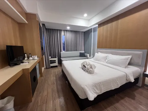 New Travel Lodge Hotel Phòng Photos
