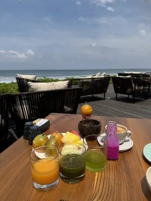 Alila Seminyak, Bali Makanan Photos