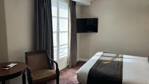 Hotel Ducs de Bourgogne Camere Photos