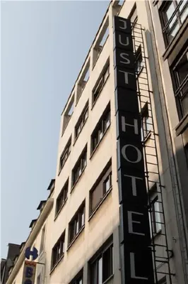 Just Hotel Milano Extérieur Photos