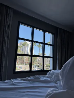 Hyatt Regency La Jolla at Aventine Rooms Photos