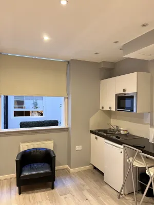 Hyde Park Executive Apartments Photos