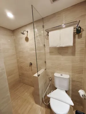 Royal Regantris Kuta  Kamar Photos