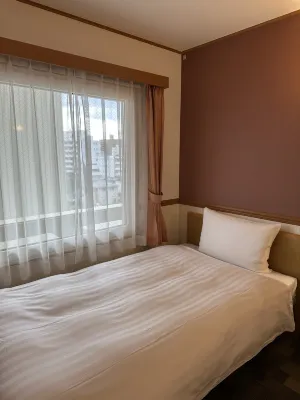 Toyoko Inn Higashi-hiroshima Saijo Ekimae Chambres Photos
