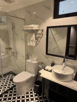 The Legend Hanoi Hotel Kamar Photos