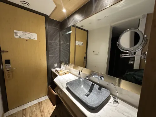Xipu · Hidden Culture Hotel (Chengdu Taikoo Li Chunxi Road Subway Station Branch) Rooms Photos