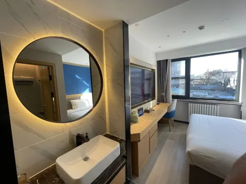 East Sacred Hotel-Very near Beijing Tiananmen Square，the Forbidden City，Wangfujing Subway Station Rooms Photos