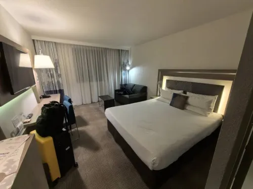 Novotel Paris 17 Kamar Photos