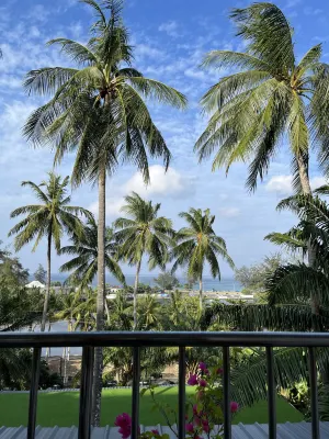 Best Western Phuket Ocean Resort Рядом с отелем Photos