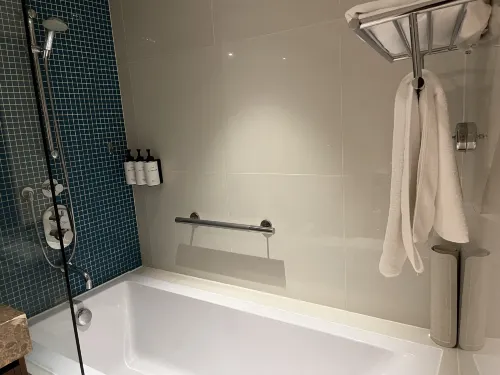 InterContinental Hotels Bahrain Rooms Photos