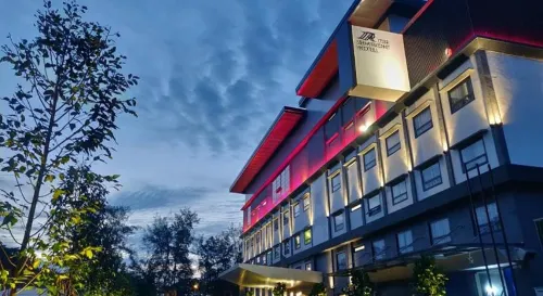 Tsr Seafront Hotel Exterior Photos