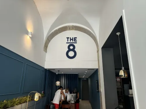 The 8 - Downtown Suites Photos