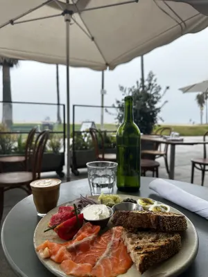 Air Venice on the Beach Dining Photos