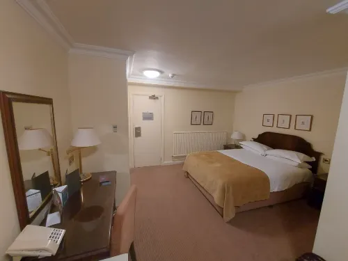 Macdonald Alveston Manor Hotel Camere Photos