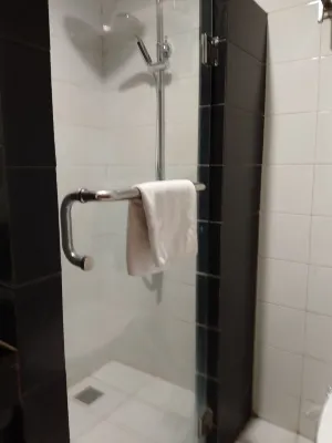 Avissa Suites Kamar Photos
